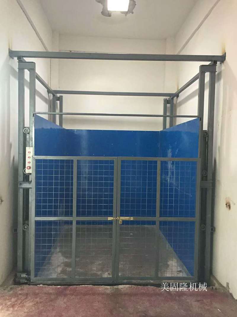 云浮导轨式升降货梯价格