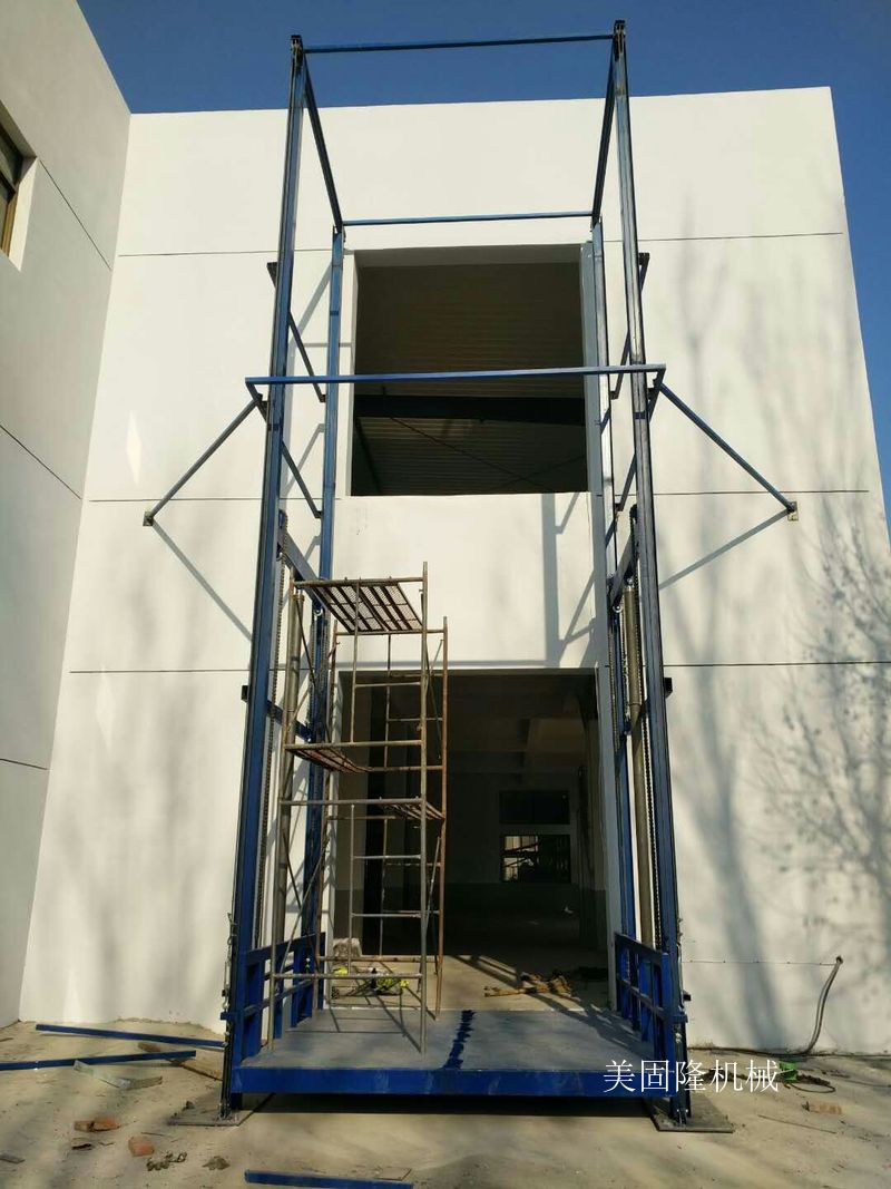 云浮仓库专用导轨式升降货梯价格
